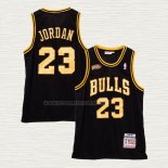 Camiseta Michael Jordan NO 23 Chicago Bulls Mitchell & Ness 1997-98 Negro2