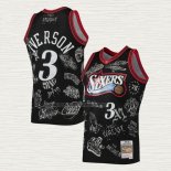 Camiseta Allen Iverson NO 3 Philadelphia 76ers Mitchell & Ness Tattoo 1997-98 Negro