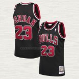 Camiseta Michael Jordan NO 23 Chicago Bulls Mitchell & Ness 1997-98 Negro3