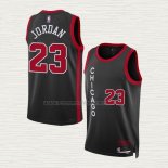 Camiseta Michael Jordan NO 23 Chicago Bulls Ciudad 2023-24 Negro