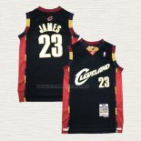 Camiseta LeBron James NO 23 Cleveland Cavaliers Mitchell & Ness 2008-09 Negro