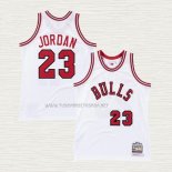 Camiseta Michael Jordan NO 23 Chicago Bulls Mitchell & Ness 1984-85 Blanco