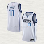 Camiseta Luka Doncic NO 77 Dallas Mavericks Association 2021 Blanco